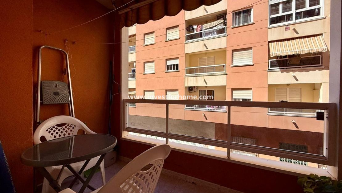 Försäljning - Lägenhet - Torrevieja - Playa de los Locos