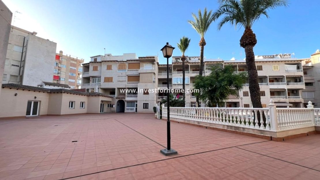 Försäljning - Lägenhet - Torrevieja - Playa de los Locos
