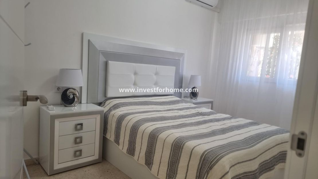 Försäljning - Lägenhet - Torrevieja - Playa de los Locos