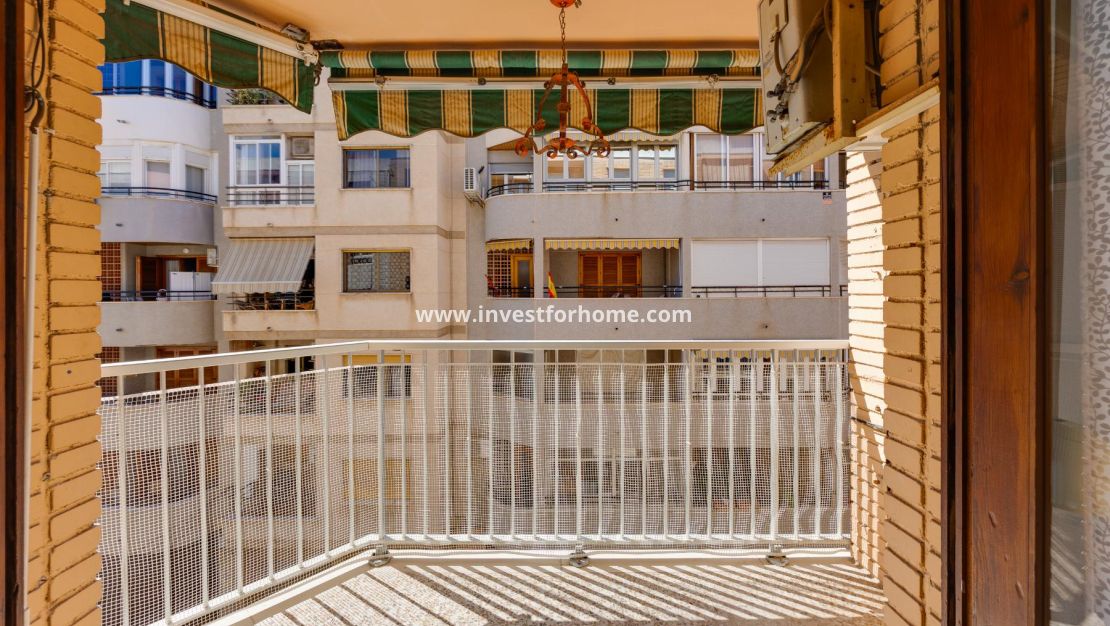 Försäljning - Lägenhet - Torrevieja - Playa del Acequión