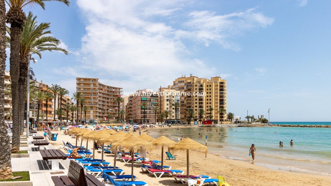 Försäljning - Lägenhet - Torrevieja - Playa del Cura