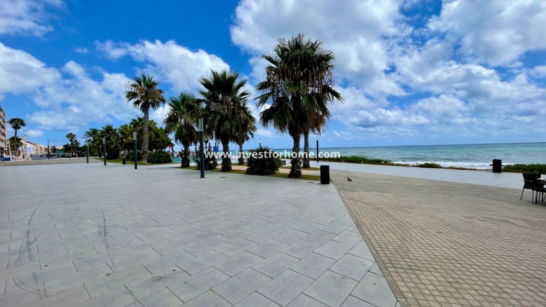 Försäljning - Lägenhet - Torrevieja - Playa del Cura