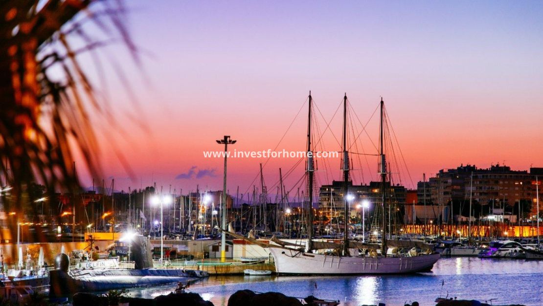 Försäljning - Lägenhet - Torrevieja - Playa del Cura