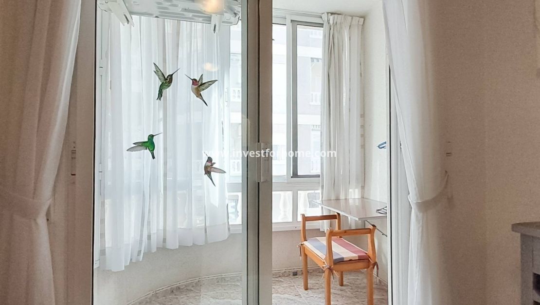 Försäljning - Lägenhet - Torrevieja - Playa del Cura