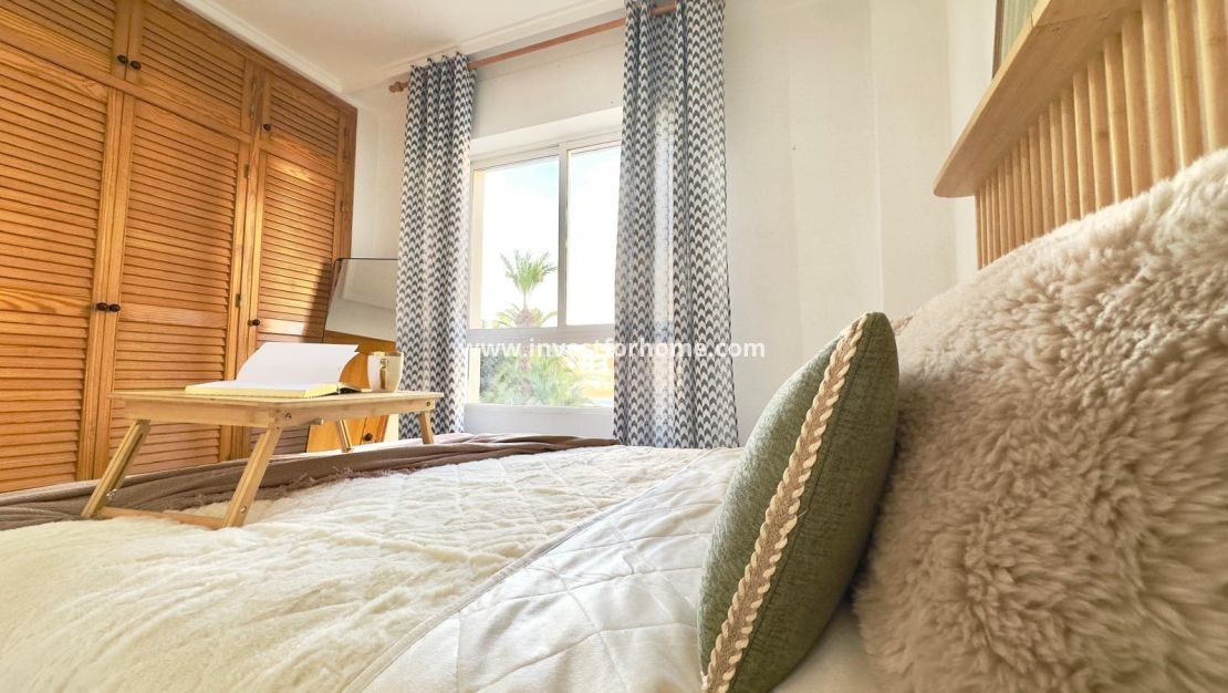 Försäljning - Lägenhet - Torrevieja - Playa del Cura