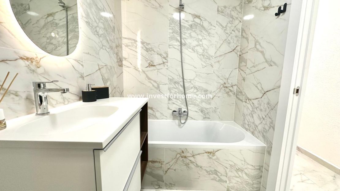 Försäljning - Lägenhet - Torrevieja - Playa del Cura