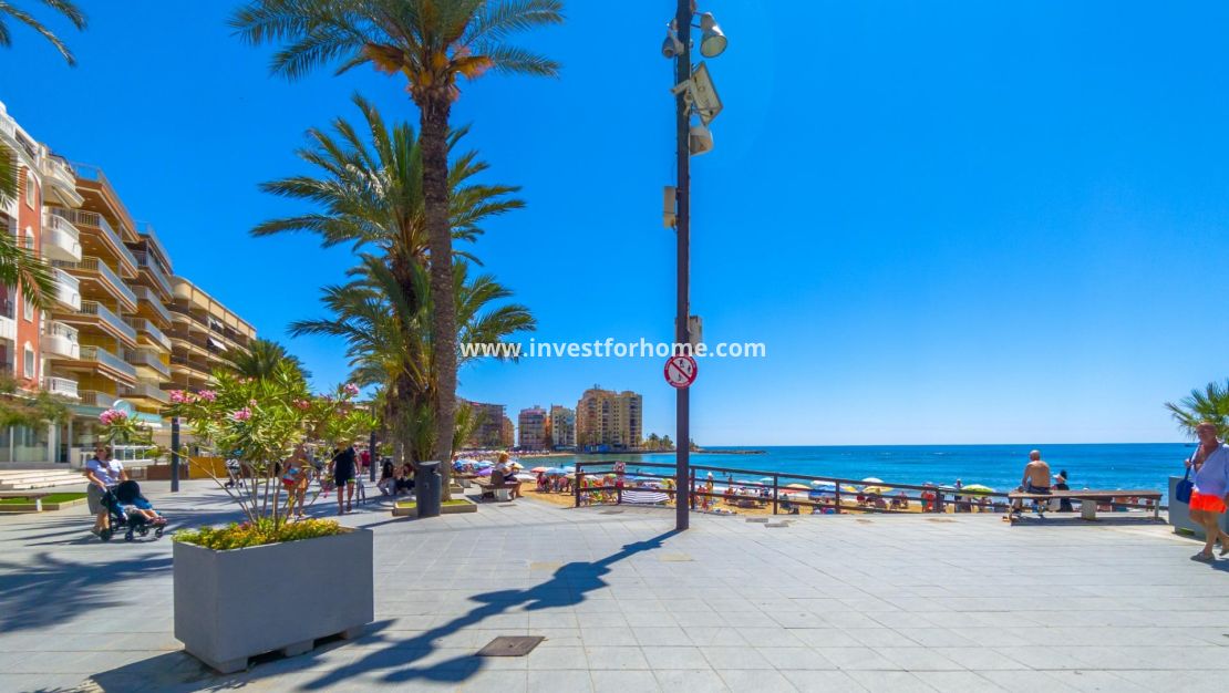 Försäljning - Lägenhet - Torrevieja - Playa del Cura