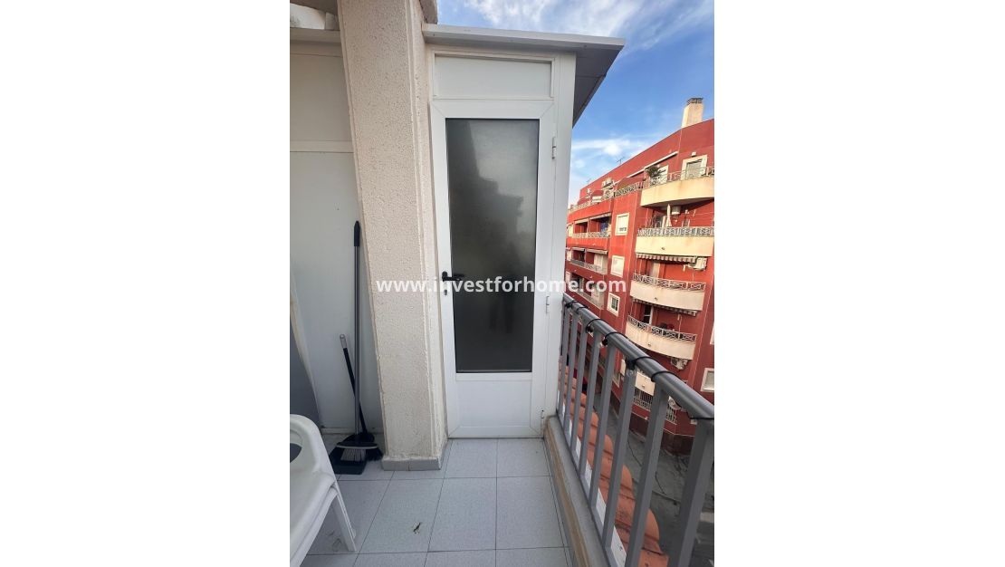 Försäljning - Lägenhet - Torrevieja - Playa del Cura