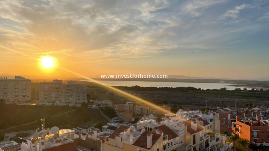 Försäljning - Lägenhet - Torrevieja - Torrelamata - La Mata