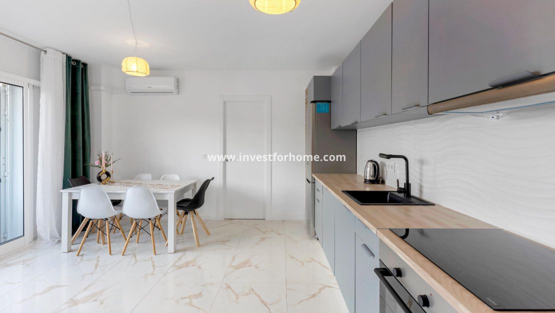 Försäljning - Lägenhet - Torrevieja - Torrelamata - La Mata