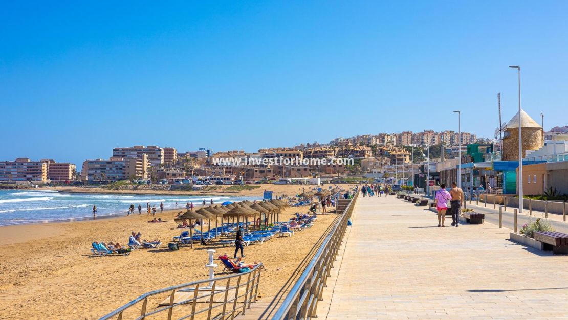 Försäljning - Lägenhet - Torrevieja - Torrelamata - La Mata