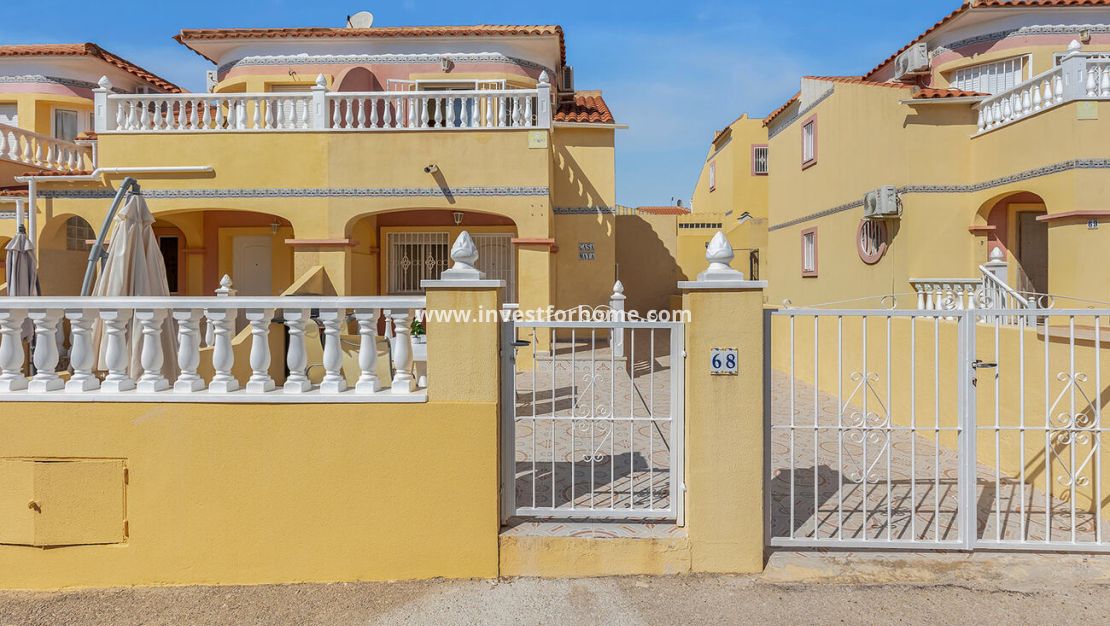 Försäljning - Semi Detached Penthouse - Orihuela Costa - Costa Blanca