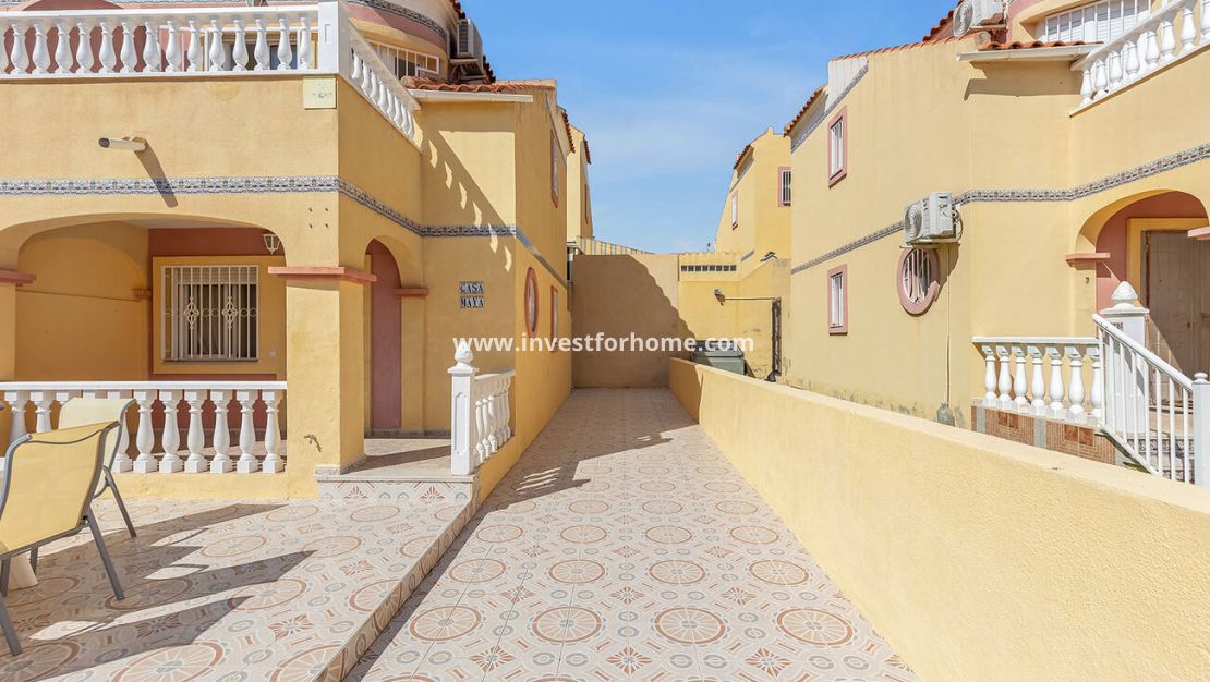 Försäljning - Semi Detached Penthouse - Orihuela Costa - Costa Blanca