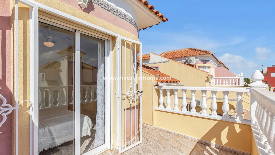 Försäljning - Semi Detached Penthouse - Orihuela Costa - Costa Blanca