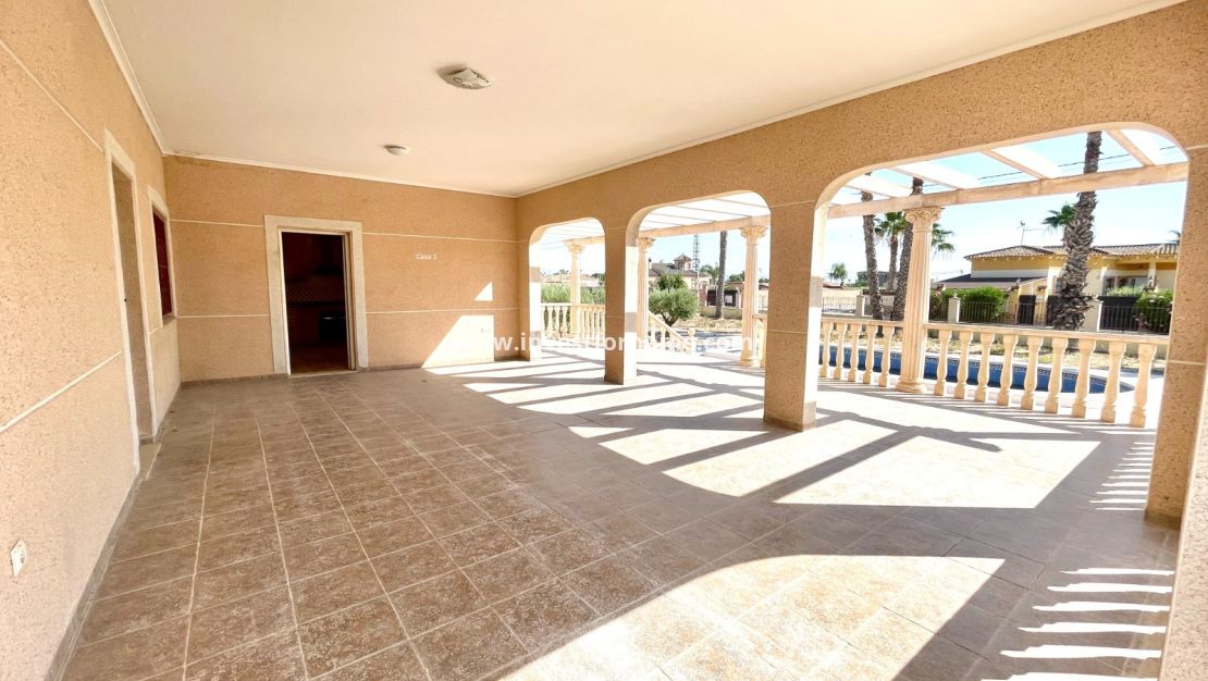 Försäljning - Villa - Catral - Costa Blanca