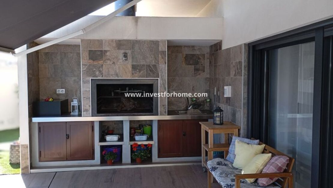 Försäljning - Villa - Daya Nueva - Costa Blanca