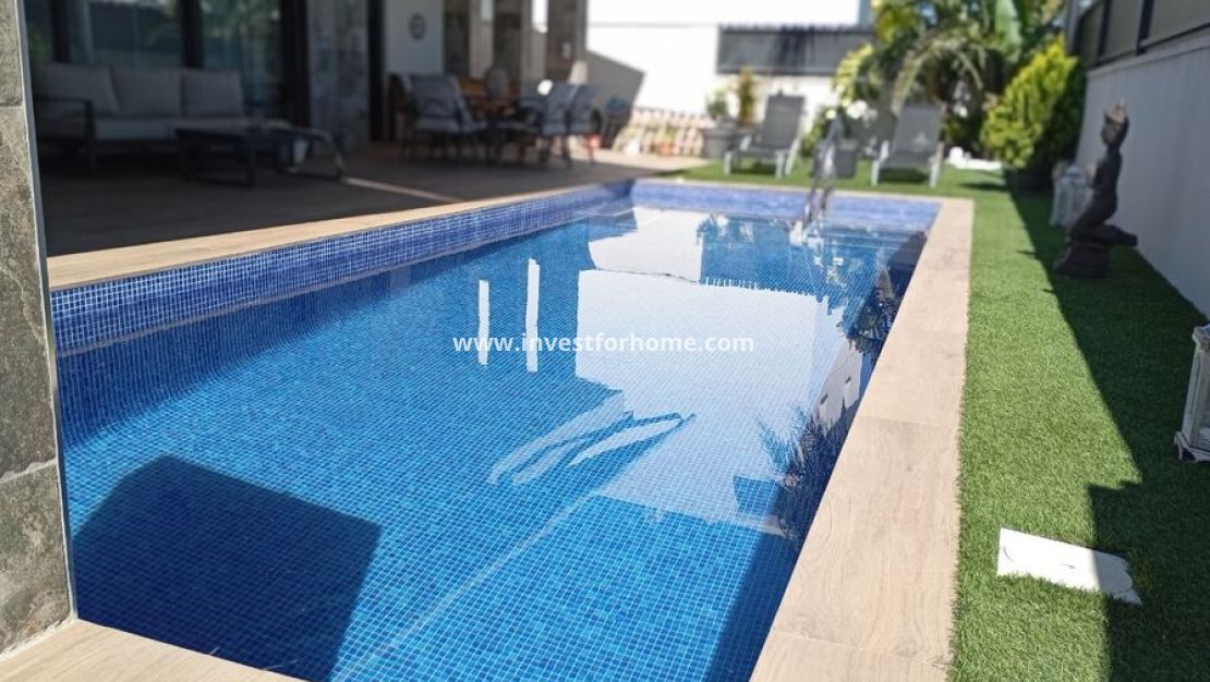 Försäljning - Villa - Daya Nueva - Costa Blanca
