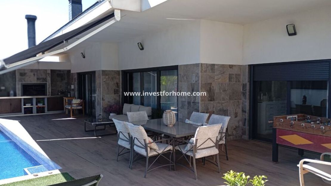 Försäljning - Villa - Daya Nueva - Costa Blanca