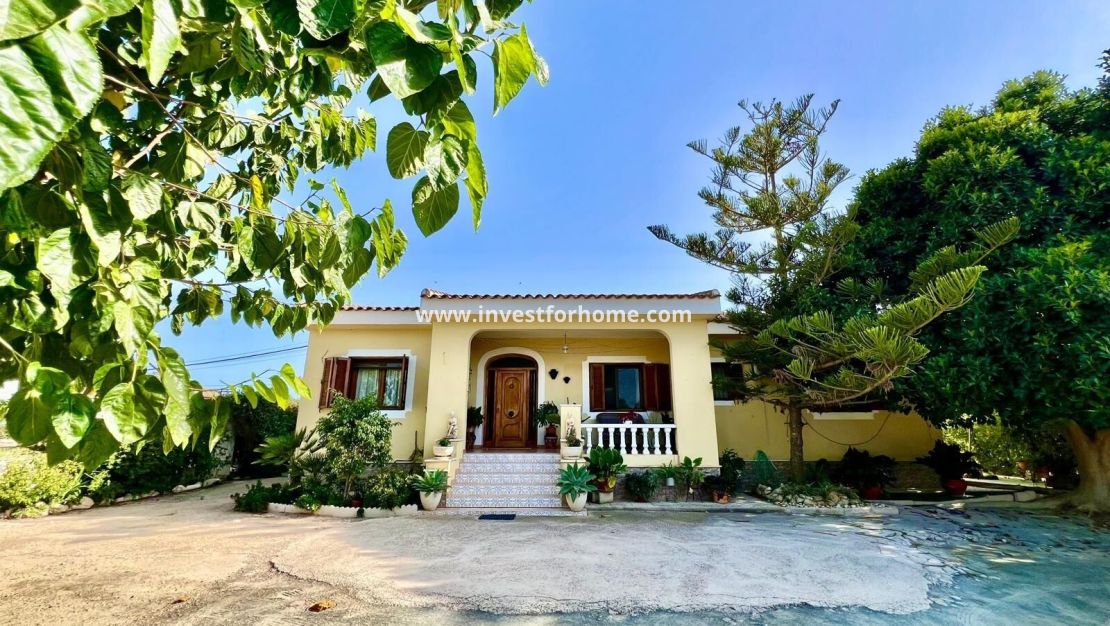 Försäljning - Villa - Daya vieja - Costa Blanca Sur