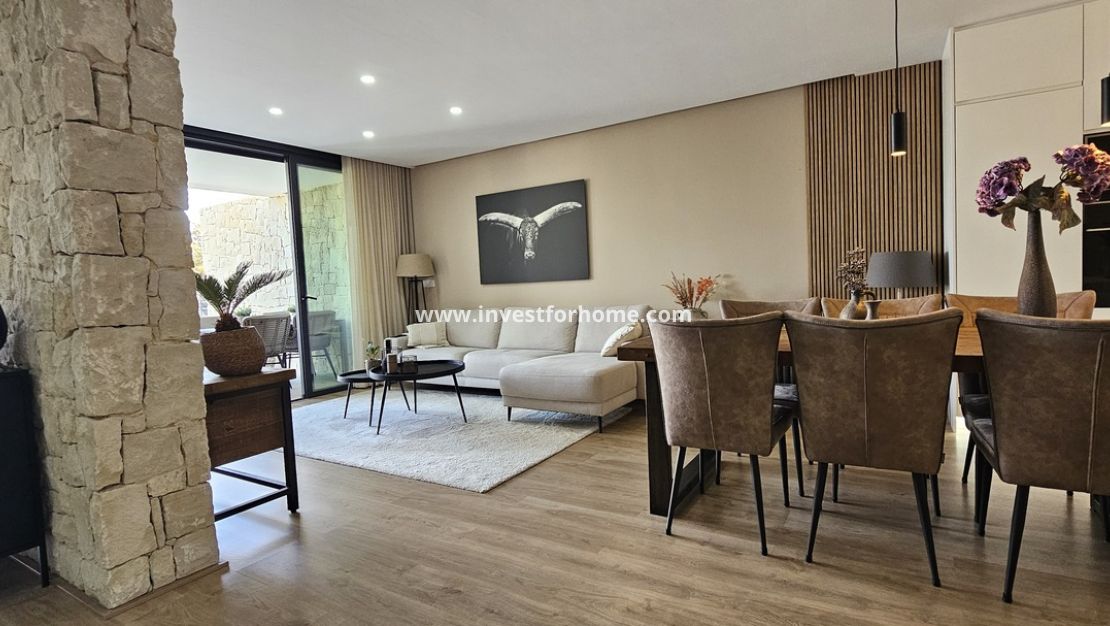 Försäljning - Villa - Dolores - Sector 4