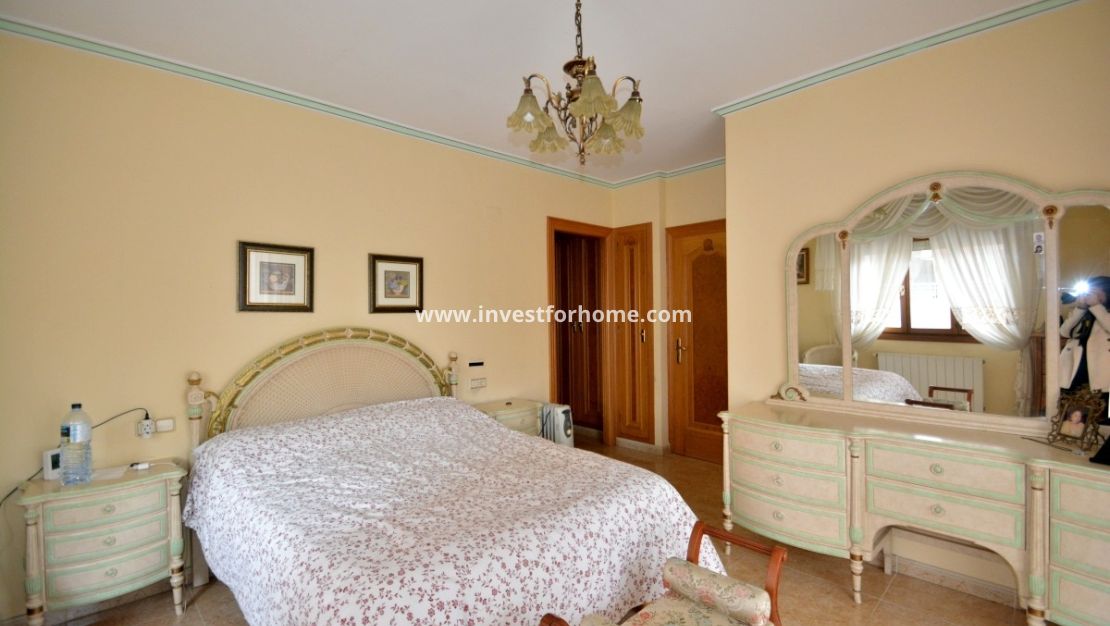 Försäljning - Villa - Guardamar del Segura - Costa Blanca