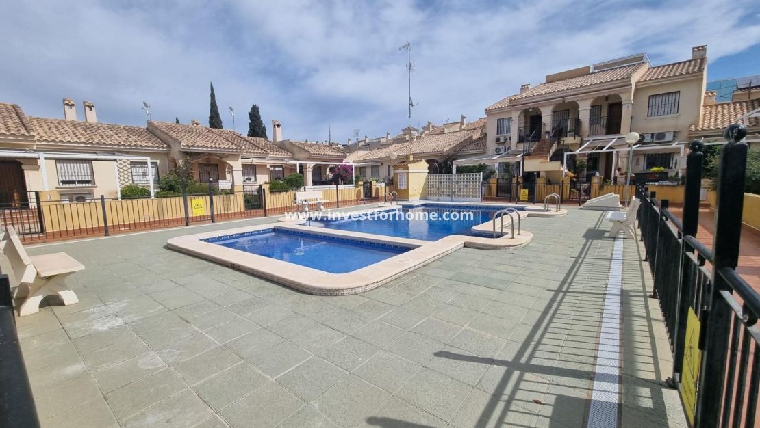 Försäljning - Villa - Guardamar del Segura - Urbanizaciones