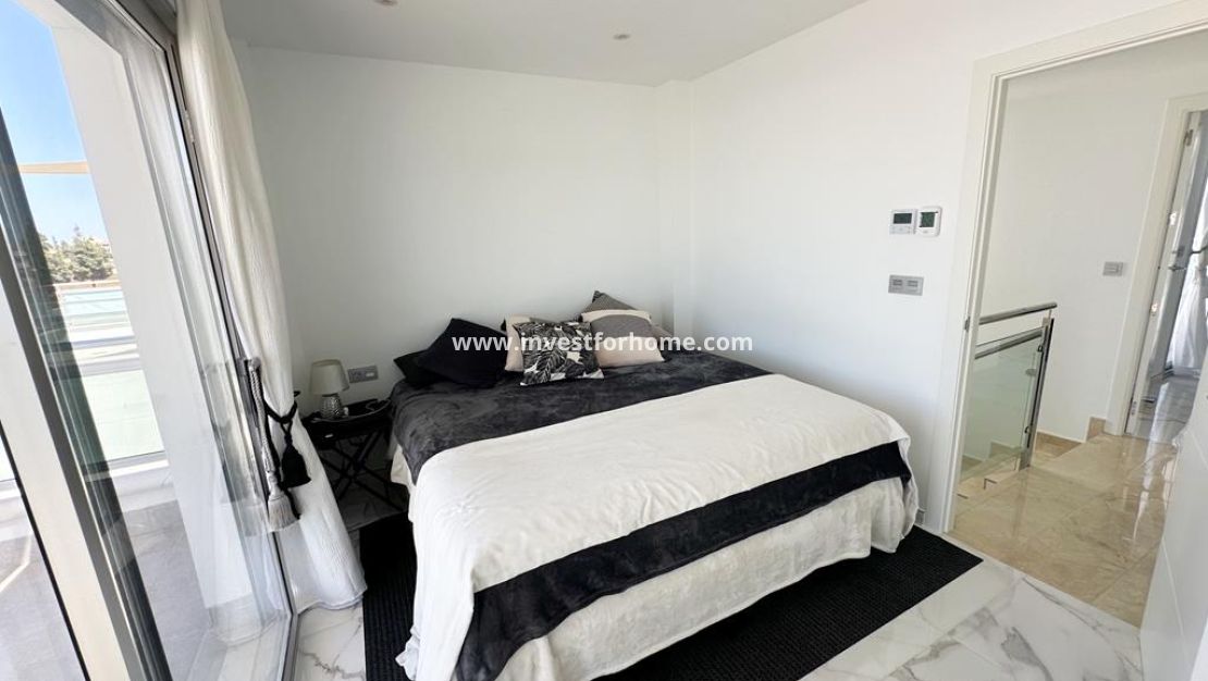 Försäljning - Villa - La Serena Golf - Costa Calida