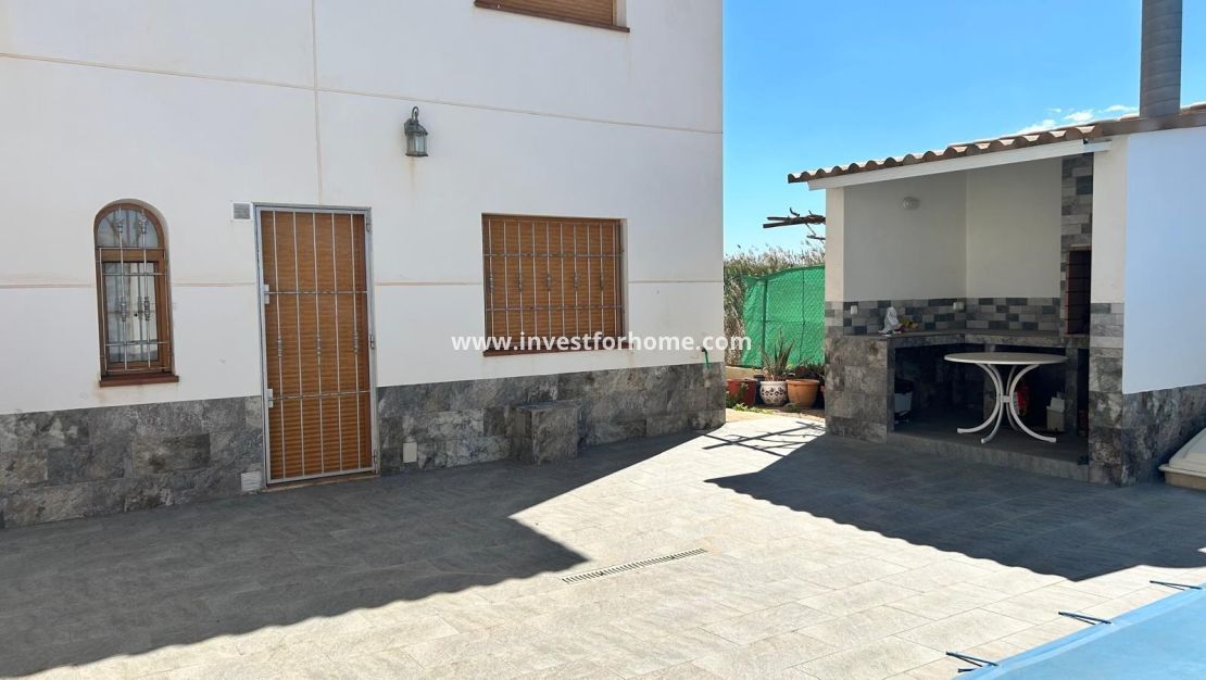 Försäljning - Villa - Los Alcázares - Las Lomas Del Rame-bahía Bella