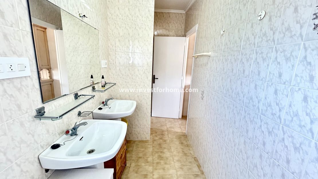 Försäljning - Villa - Los Montesinos - Costa Blanca