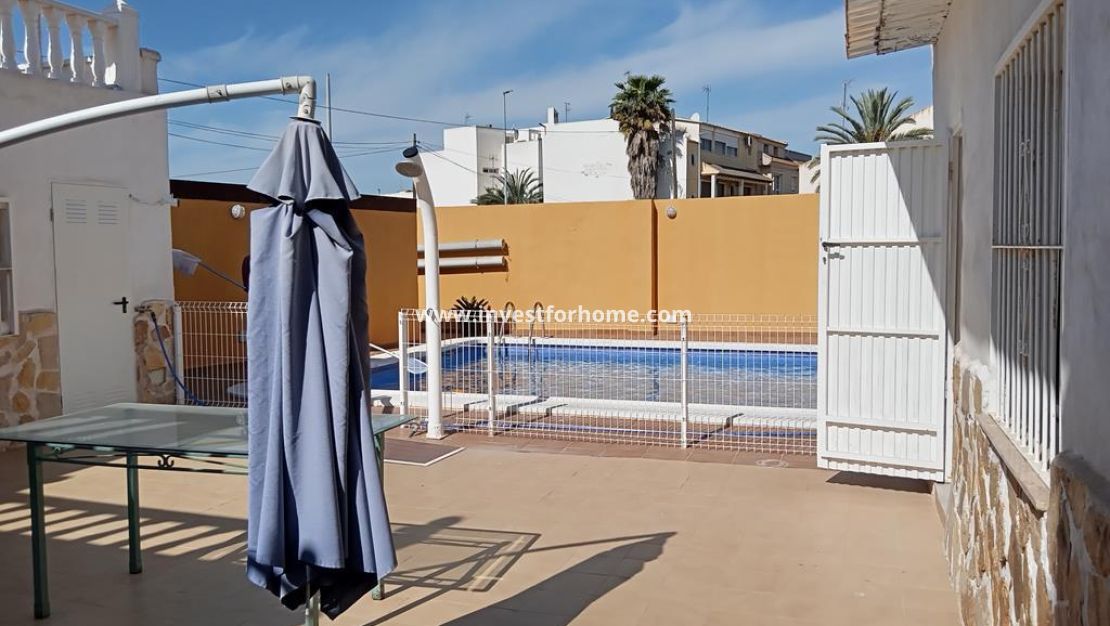 Försäljning - Villa - Los Montesinos - PUEBLO CENTRO