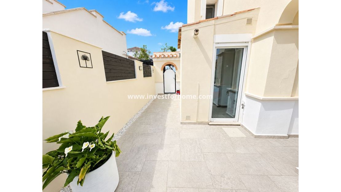 Försäljning - Villa - Mar Menor Golf Resort - Inland