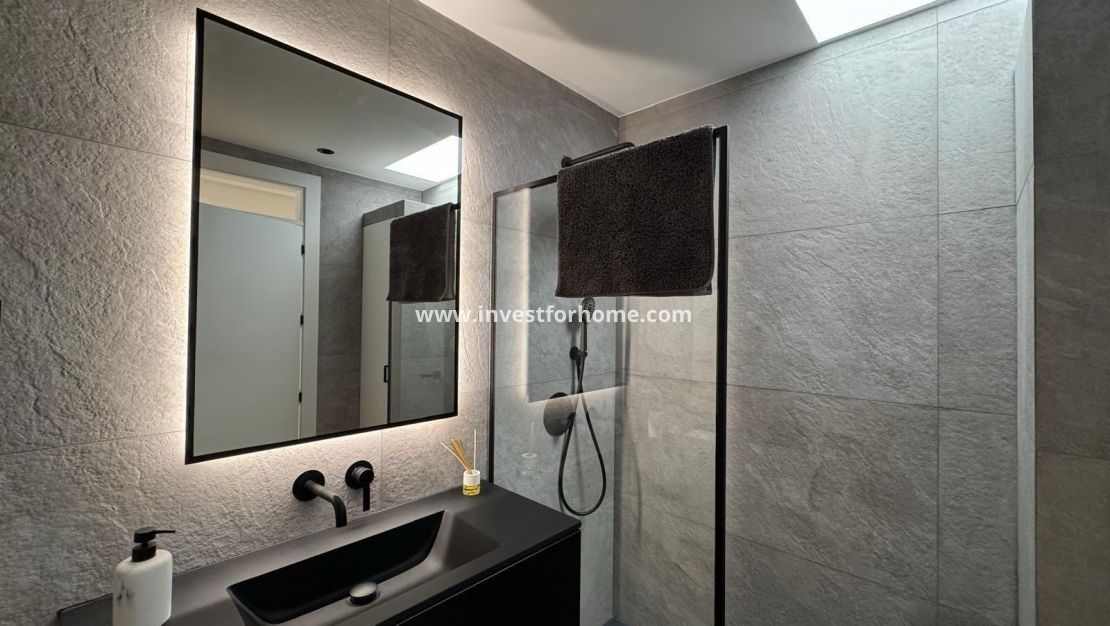 Försäljning - Villa - Orihuela Costa - Altos De Campoamor