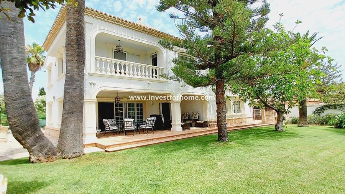 Försäljning - Villa - Orihuela Costa - Cabo Roig