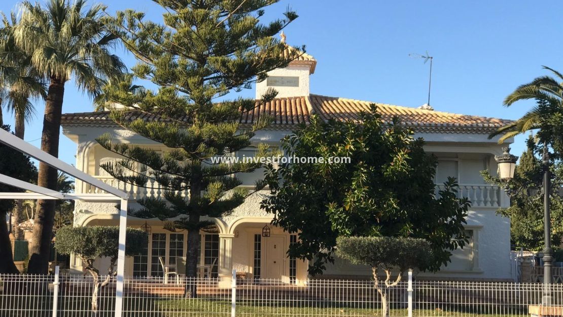 Försäljning - Villa - Orihuela Costa - Cabo Roig