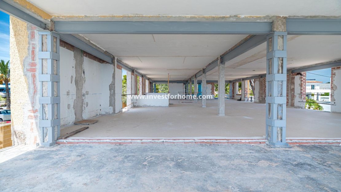 Försäljning - Villa - Orihuela Costa - Cabo Roig