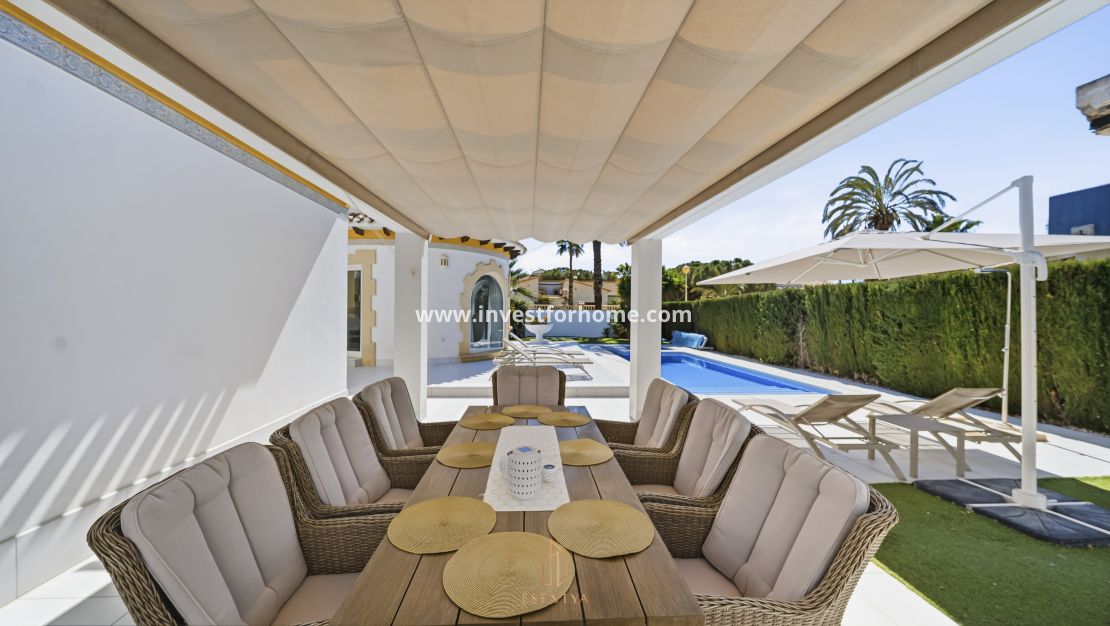 Försäljning - Villa - Orihuela Costa - Cabo Roig