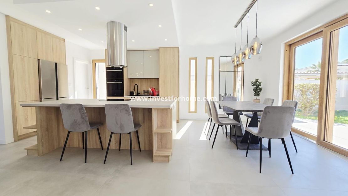 Försäljning - Villa - Orihuela Costa - Cabo Roig