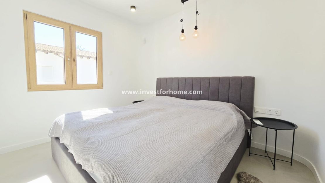 Försäljning - Villa - Orihuela Costa - Cabo Roig