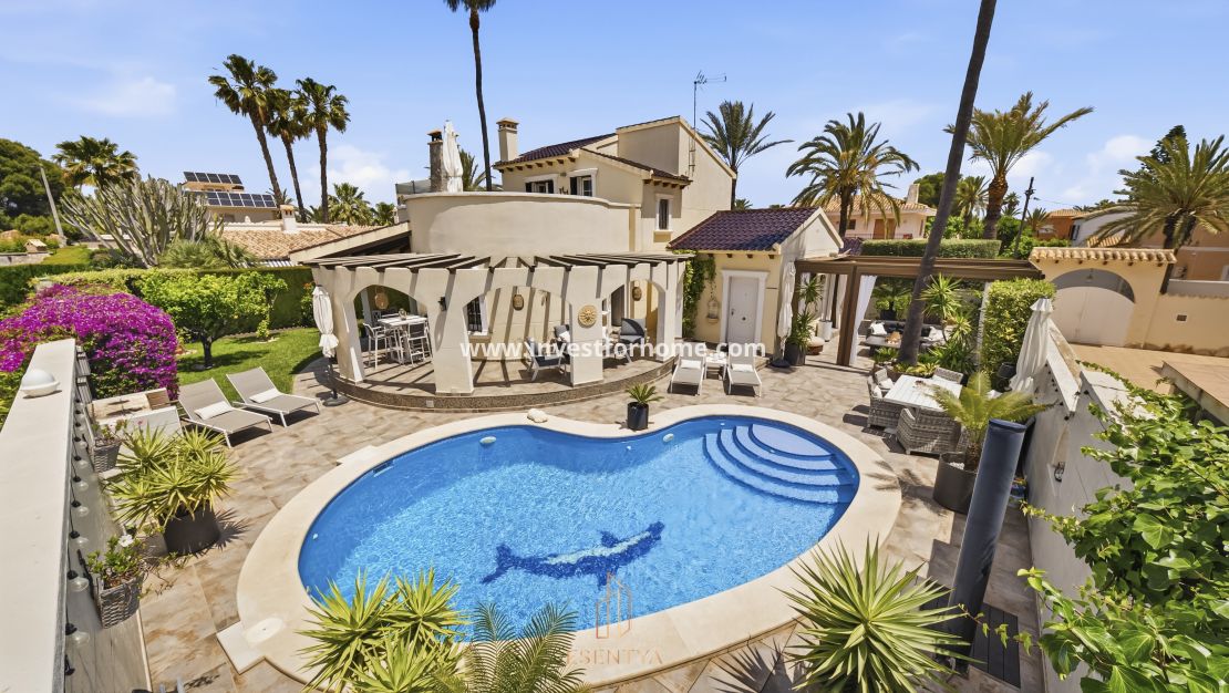 Försäljning - Villa - Orihuela Costa - Cabo Roig