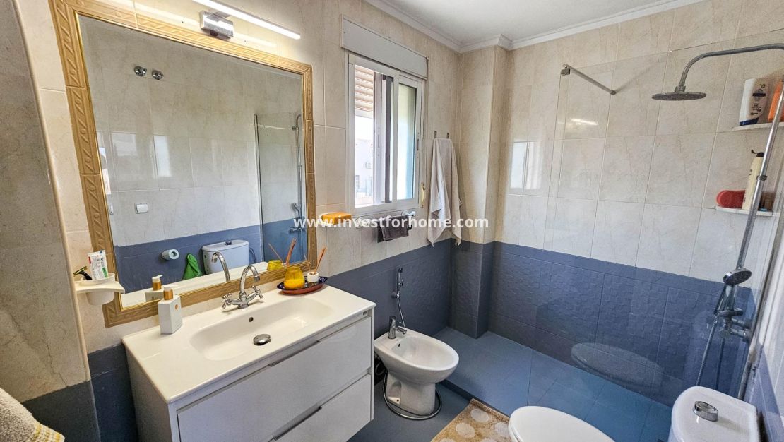 Försäljning - Villa - Orihuela Costa - Cabo Roig