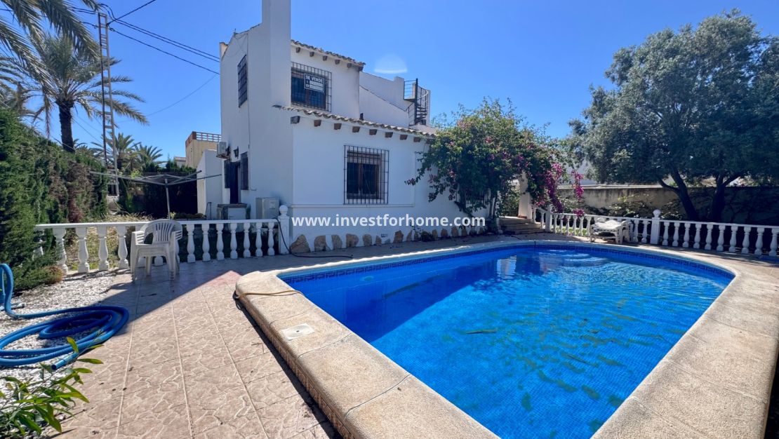 Försäljning - Villa - Orihuela Costa - Cabo Roig
