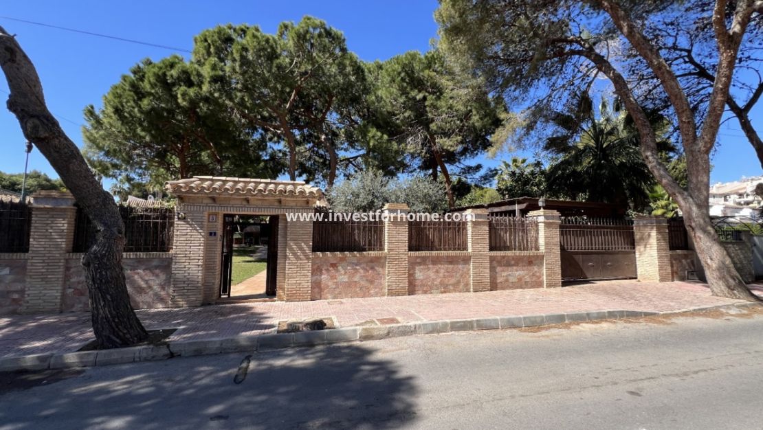 Försäljning - Villa - Orihuela Costa - Costa Blanca