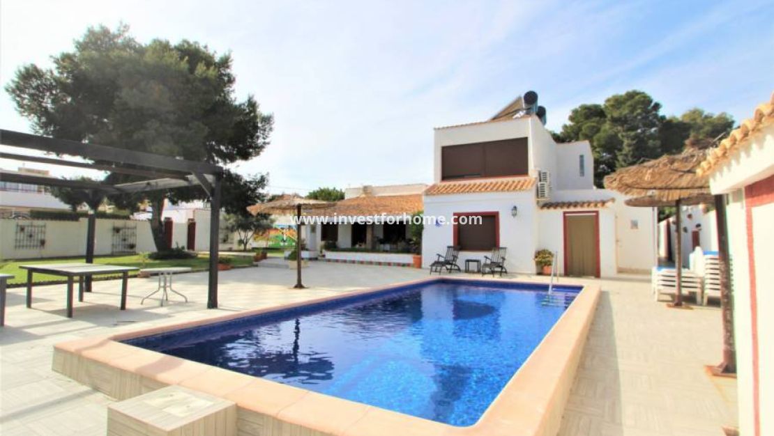 Försäljning - Villa - Orihuela Costa - Costa Blanca