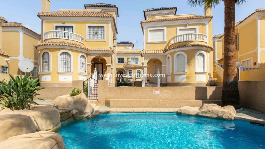 Försäljning - Villa - Orihuela Costa - Costa Blanca