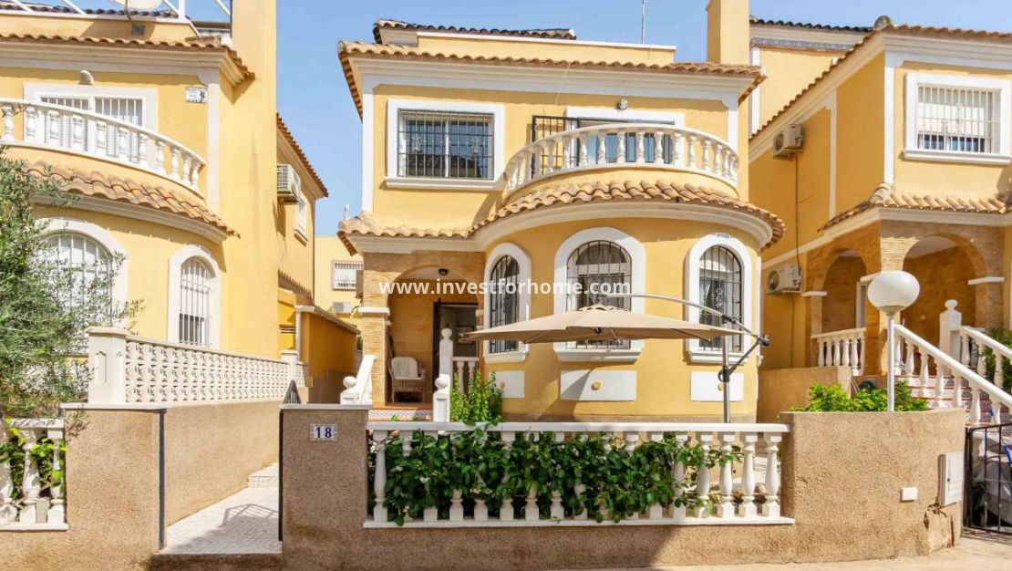 Försäljning - Villa - Orihuela Costa - Costa Blanca