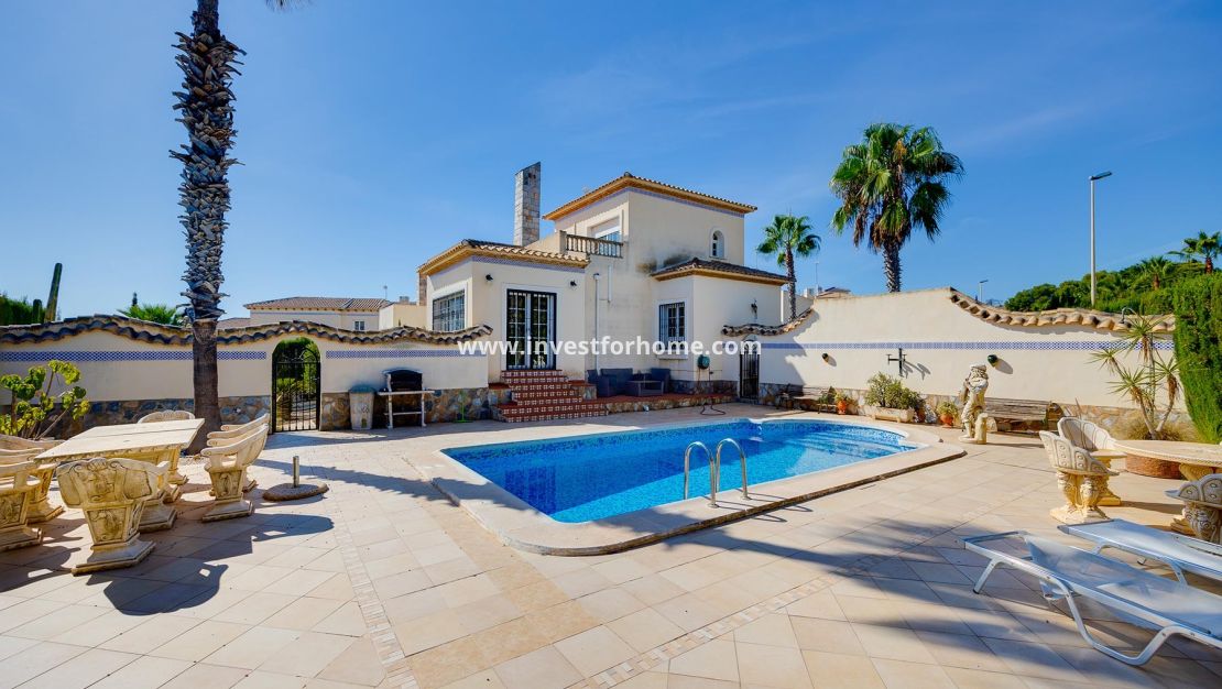 Försäljning - Villa - Orihuela Costa - Costa Blanca