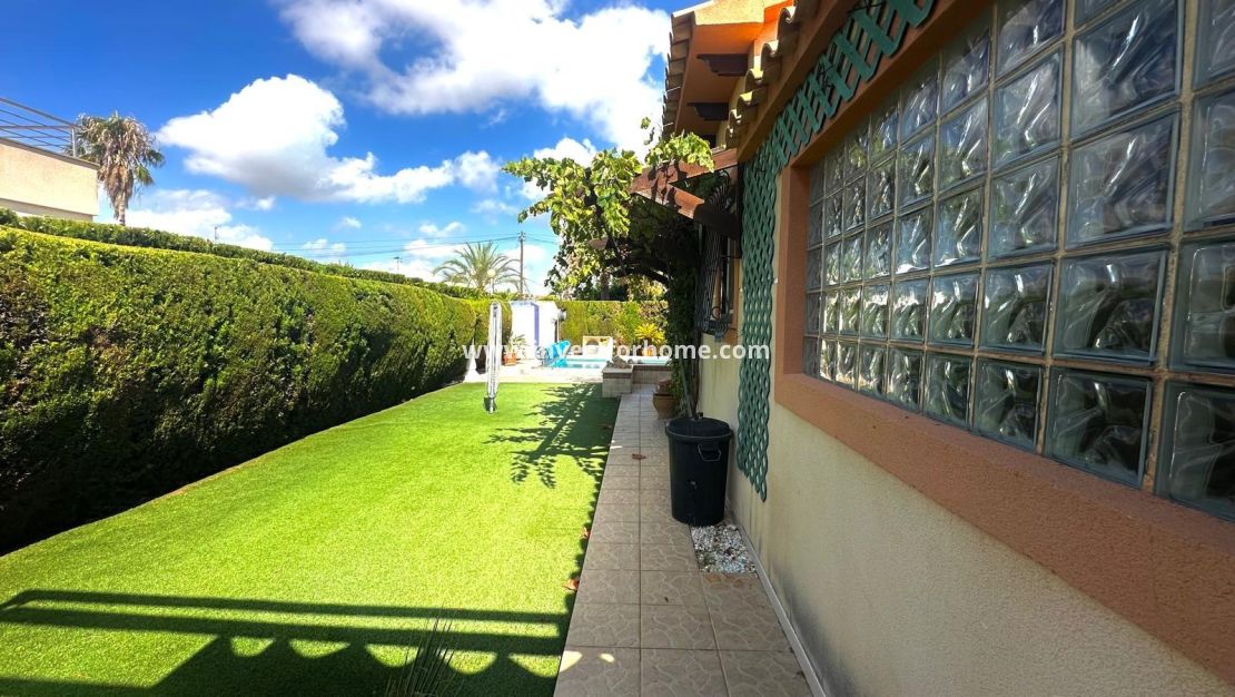 Försäljning - Villa - Orihuela Costa - Costa Blanca