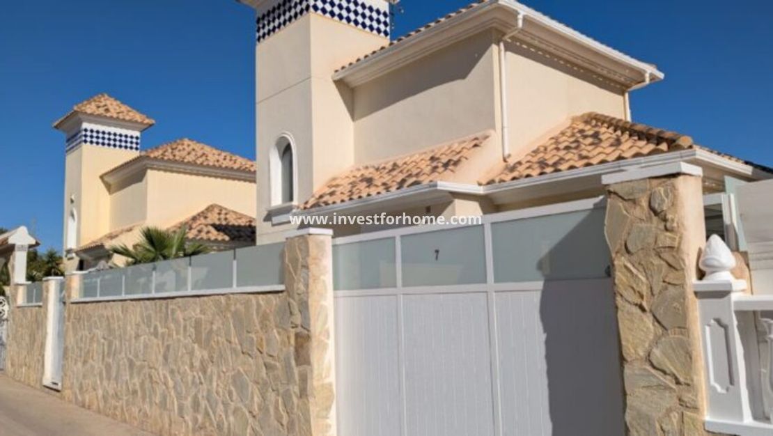 Försäljning - Villa - Orihuela Costa - Costa Blanca