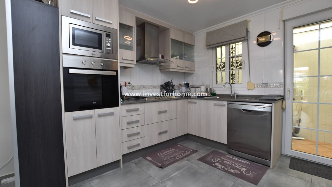 Försäljning - Villa - Orihuela Costa - Costa Blanca