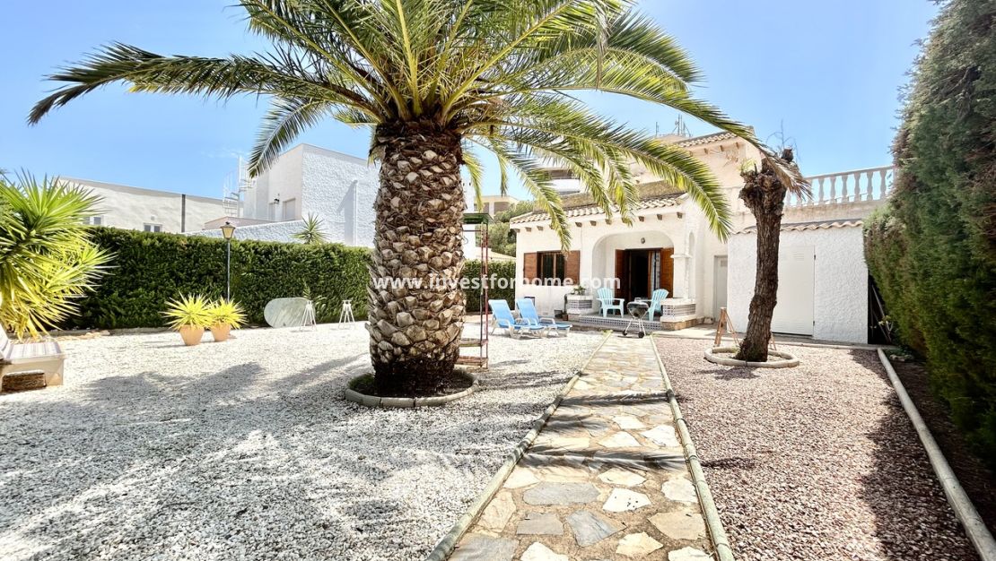 Försäljning - Villa - Orihuela Costa - Costa Blanca